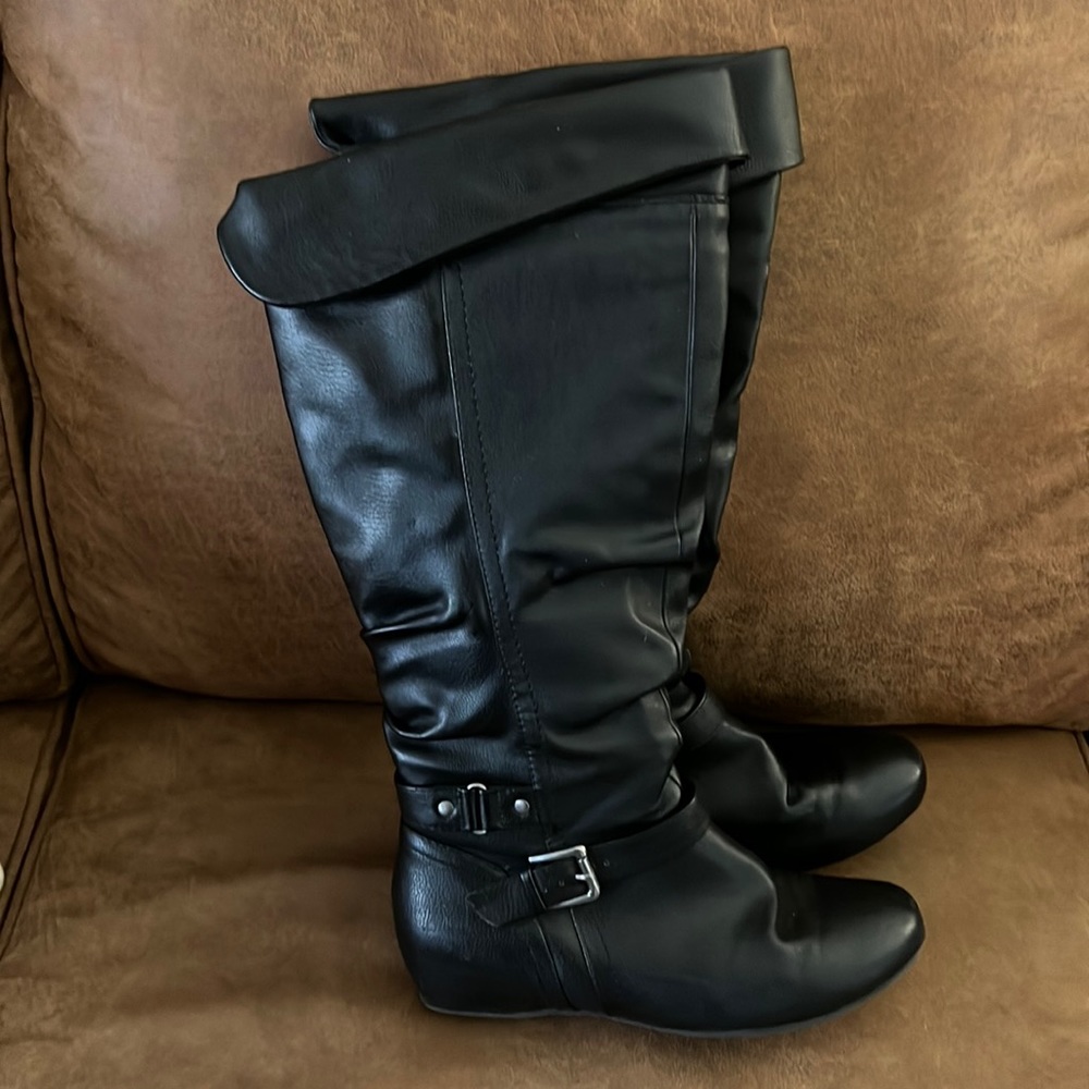 Black Bass knee high boots